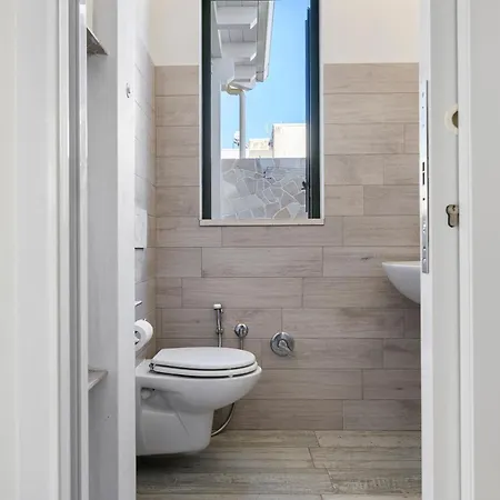 Giulia House *